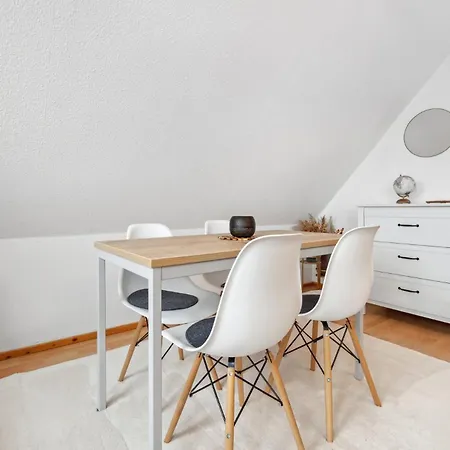 Am Hainich - 59m2, 4 Personen, Kueche, Netflix, Parken, Hunde Willkommen, Nationalpark Daire Horselberg-Hainich